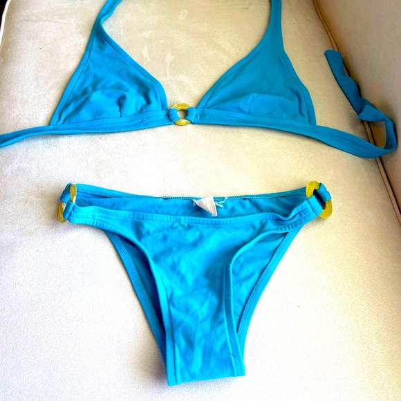 Victoria’s Secret Turquoise 2 Piece String Tie Bikini Swimsuit Shell Hardware - Picture 1 of 12